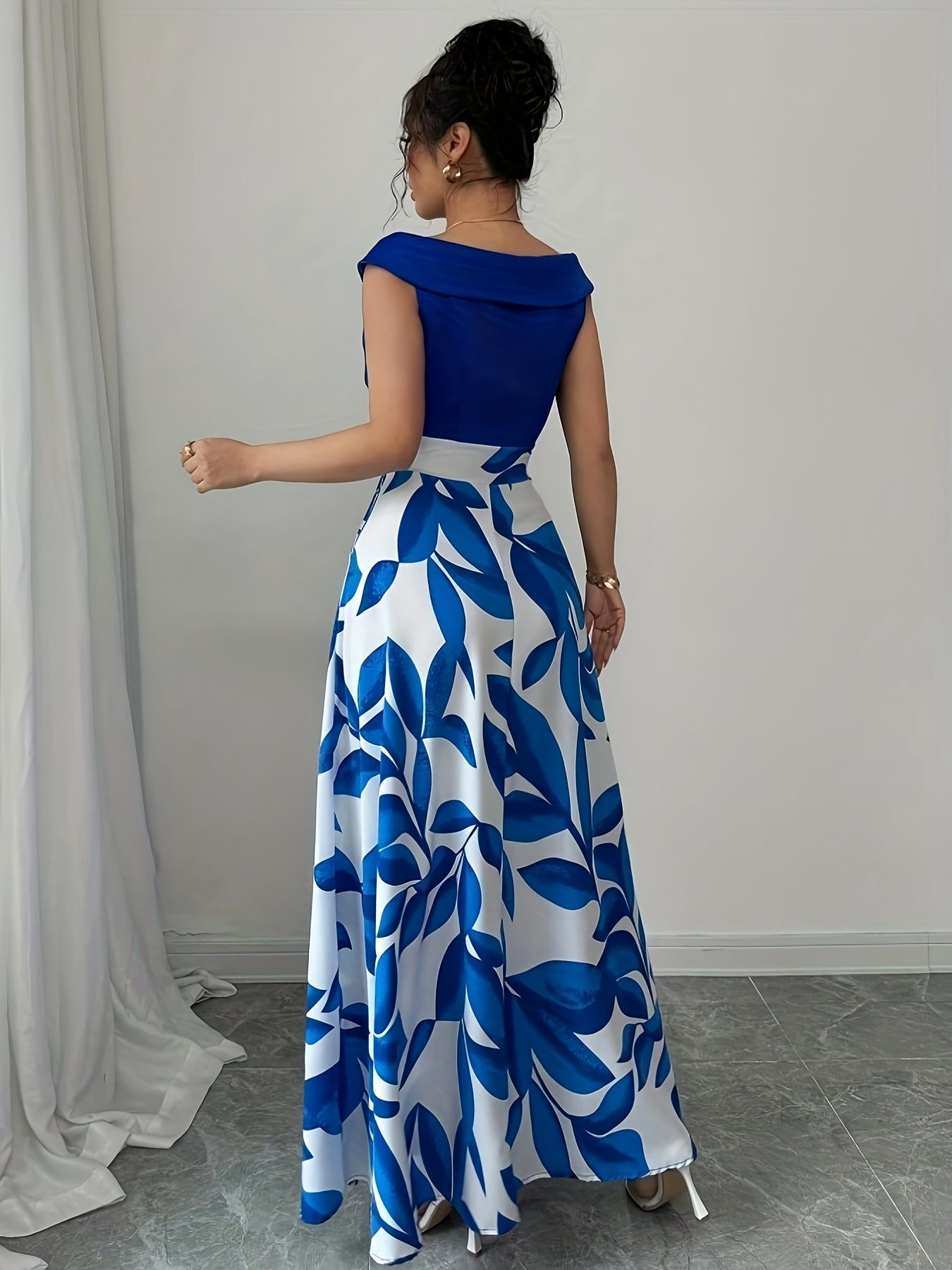 Ninette | V-Neck A-Line Maxi Dress