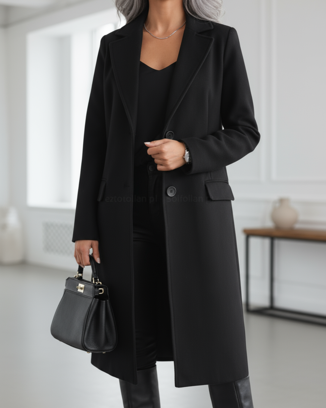 Fully lined coat shown in a third colourway