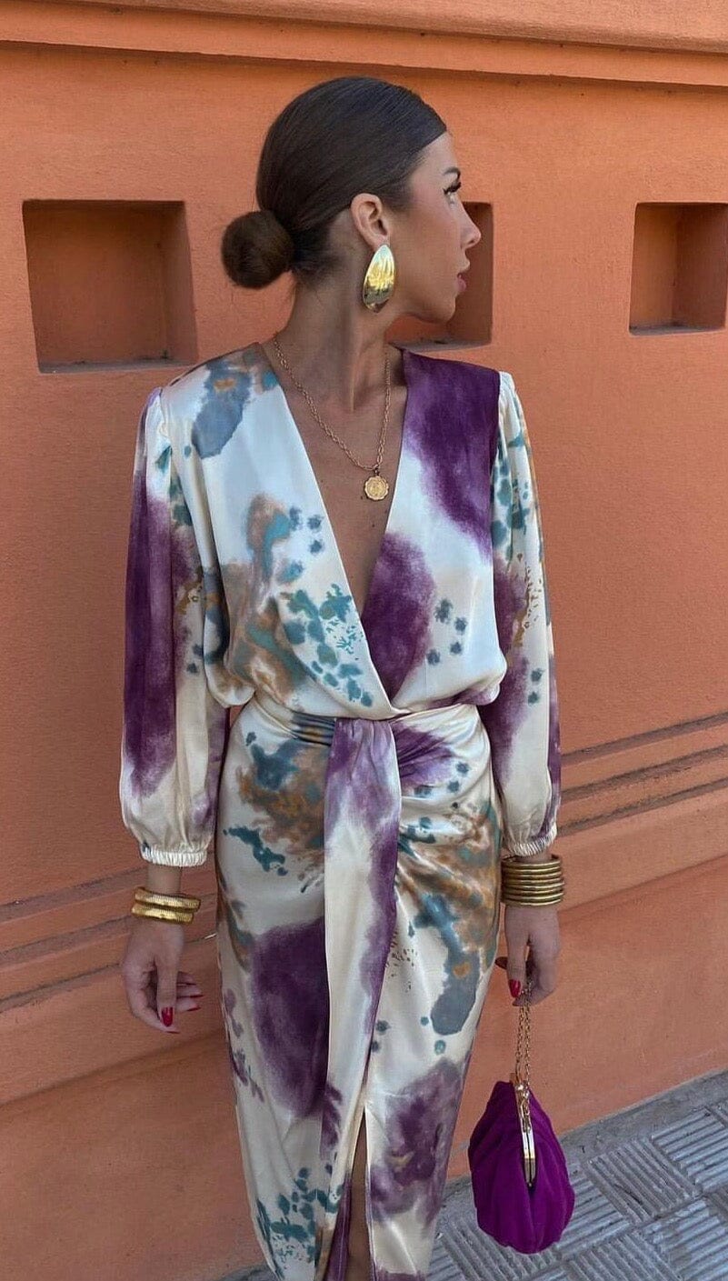 Emma | Elegant Dress with V-neck