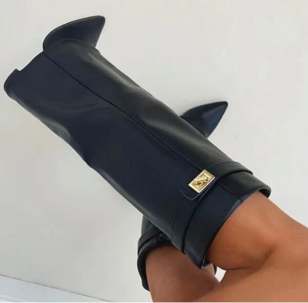 Rinske | Gold-Buckle Pointed Knee-High Boots