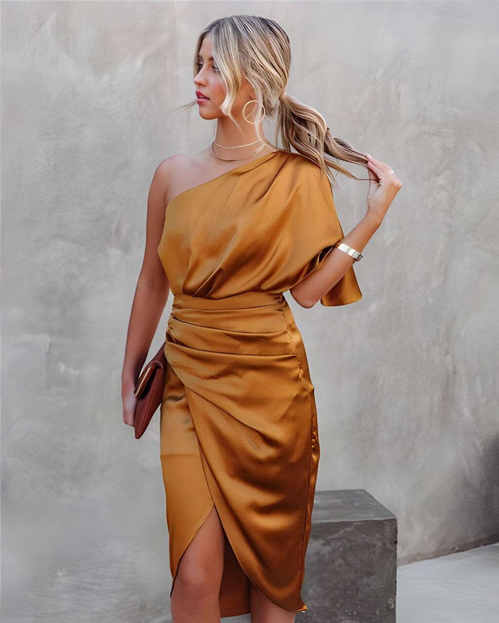 Kyra | Elegant Dress with Slits