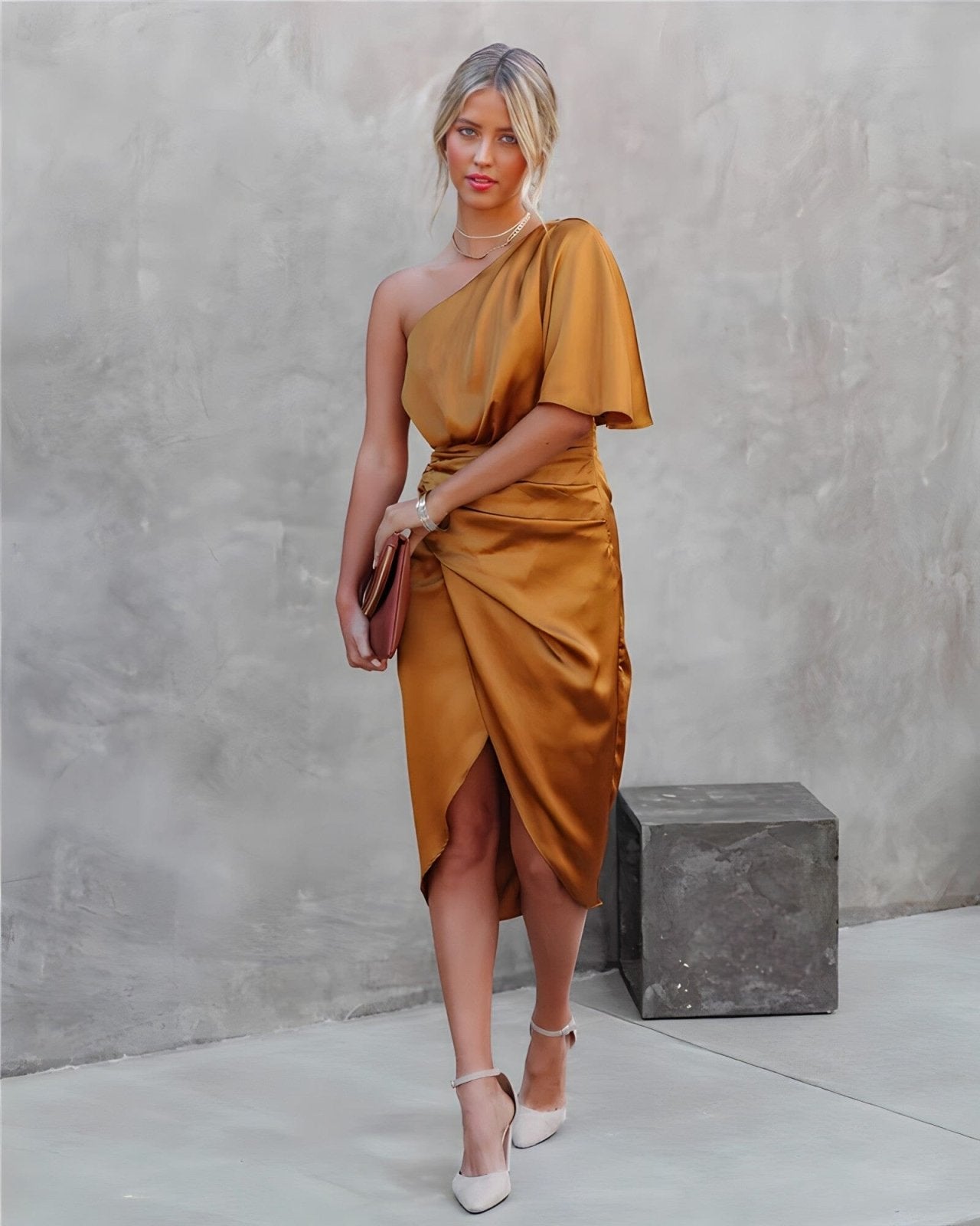 Kyra | Elegant Dress with Slits