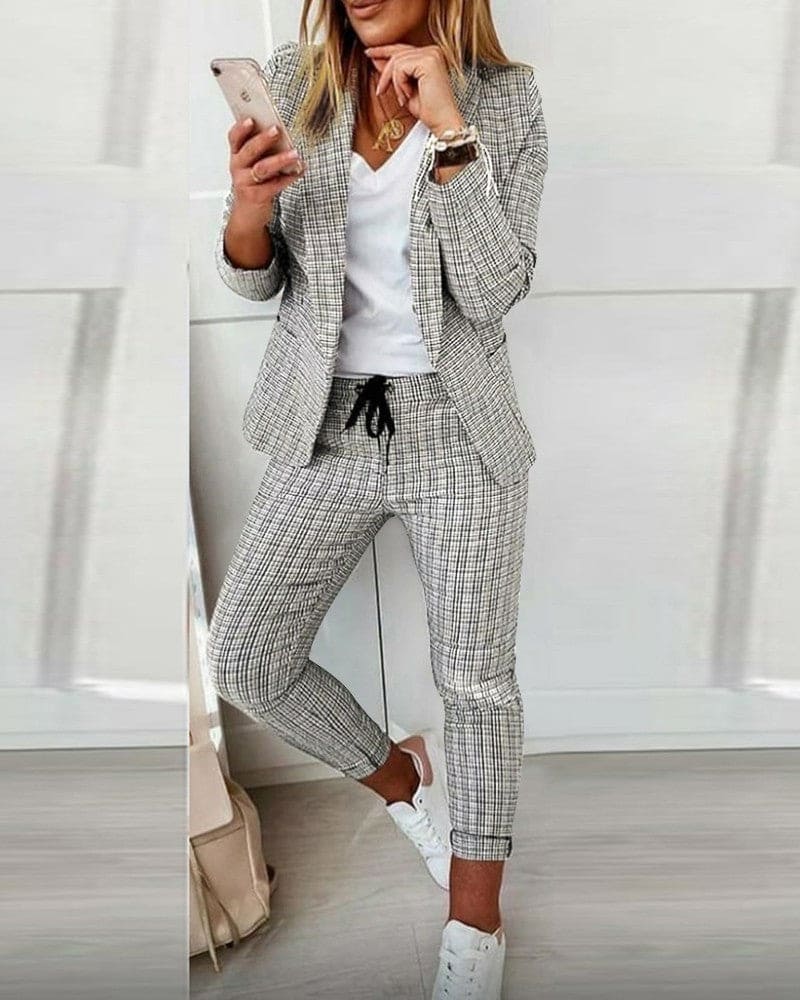 Gitte | Plaid Blazer & Slim Ankle Pants Set