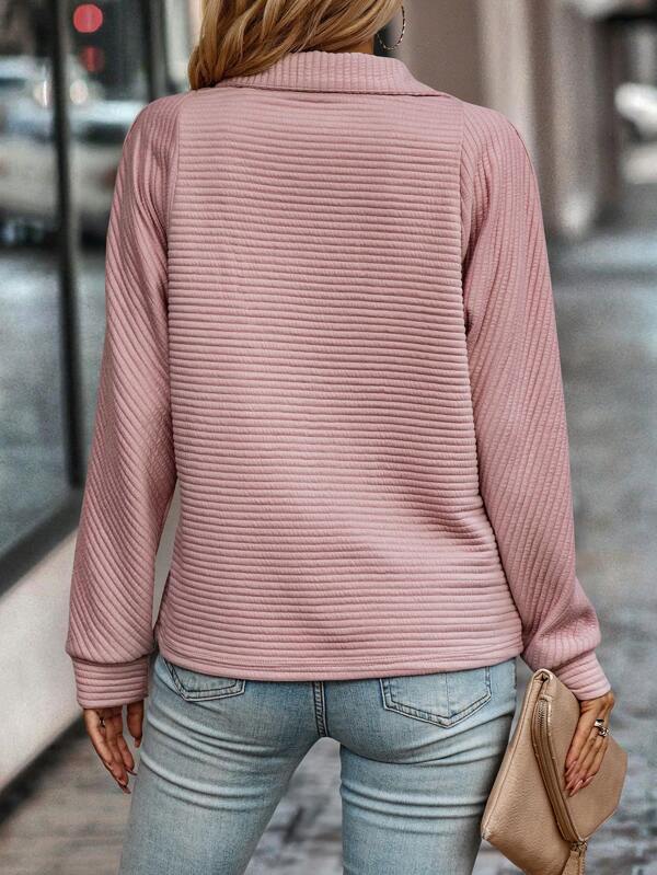 Signy | Zip-Detail V-Neck Sweater