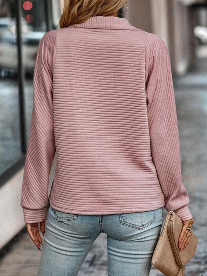Signy | Zip-Detail V-Neck Sweater