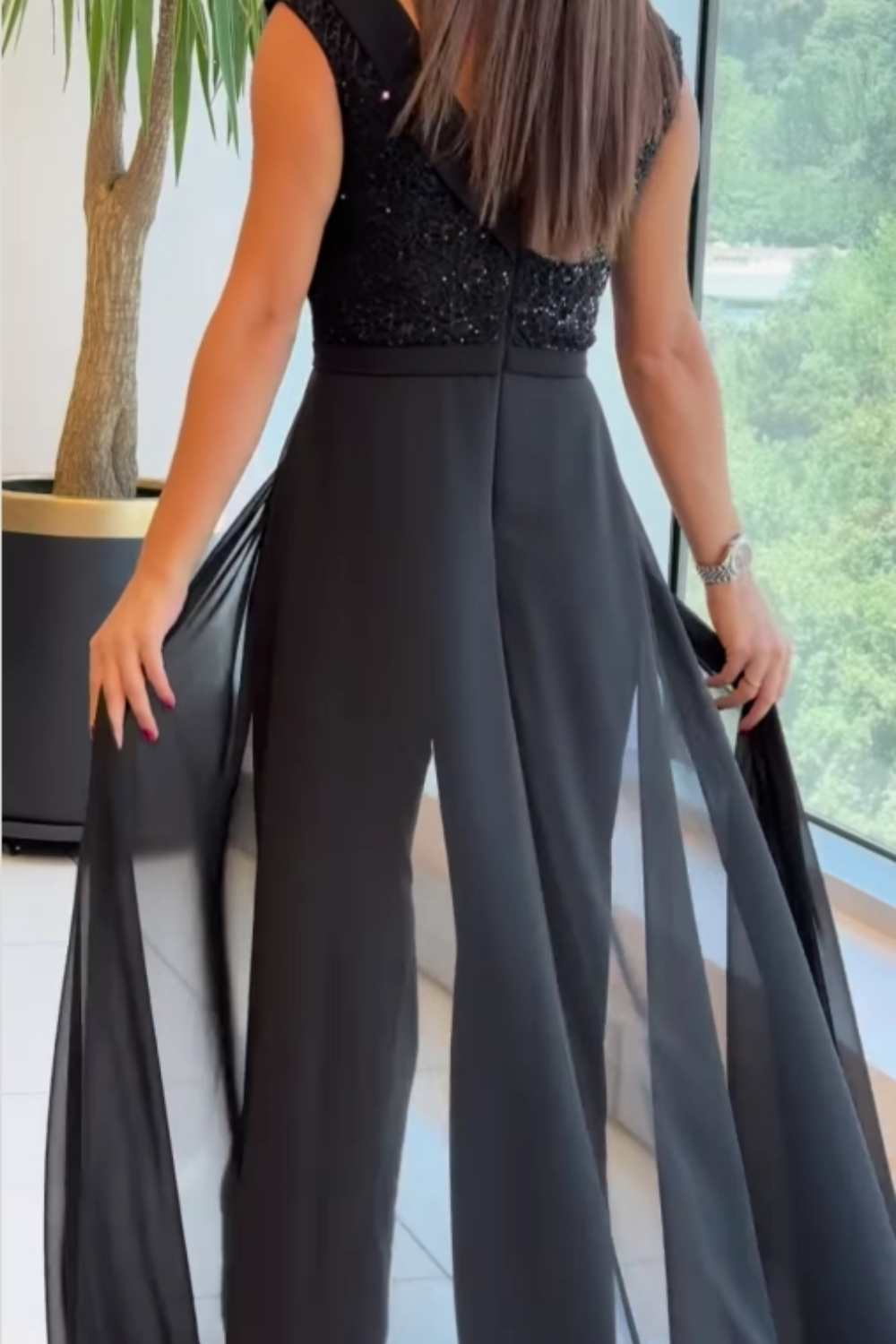 Loretta | Crew-Neck Jumpsuit