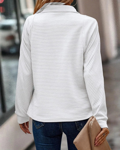Signy | Zip-Detail V-Neck Sweater