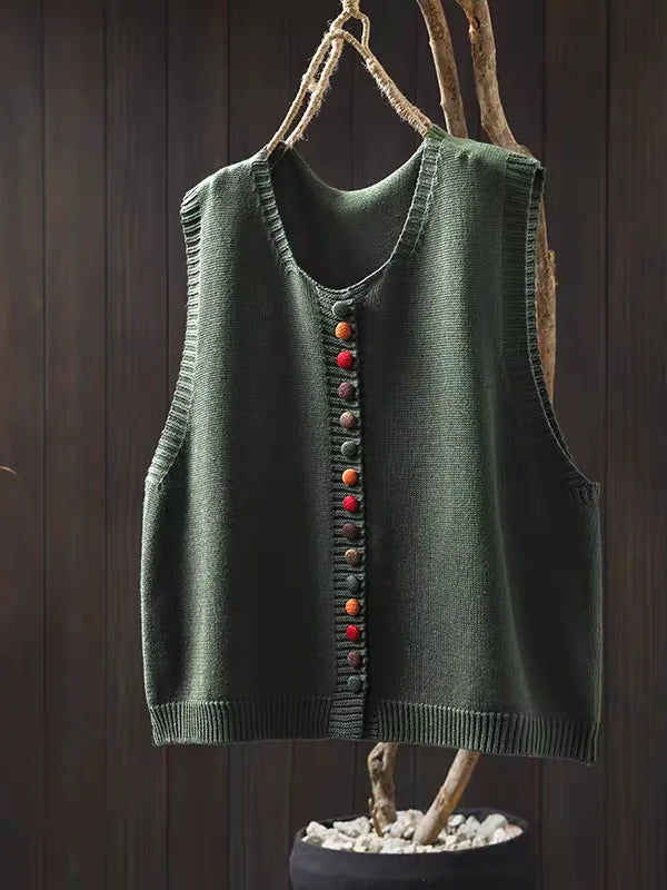 Round-neck button vest shown in a third colourway