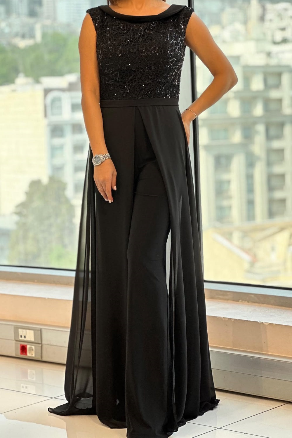 Loretta | Crew-Neck Jumpsuit