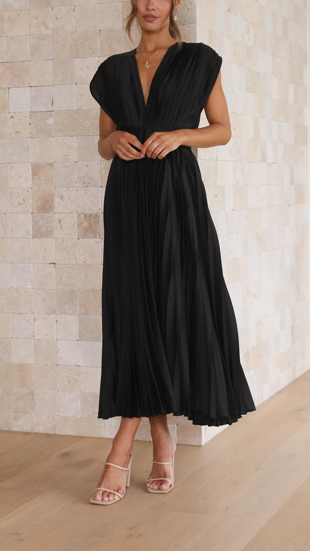 Godelieve | Draped V-Neck Pleated Maxi Dress