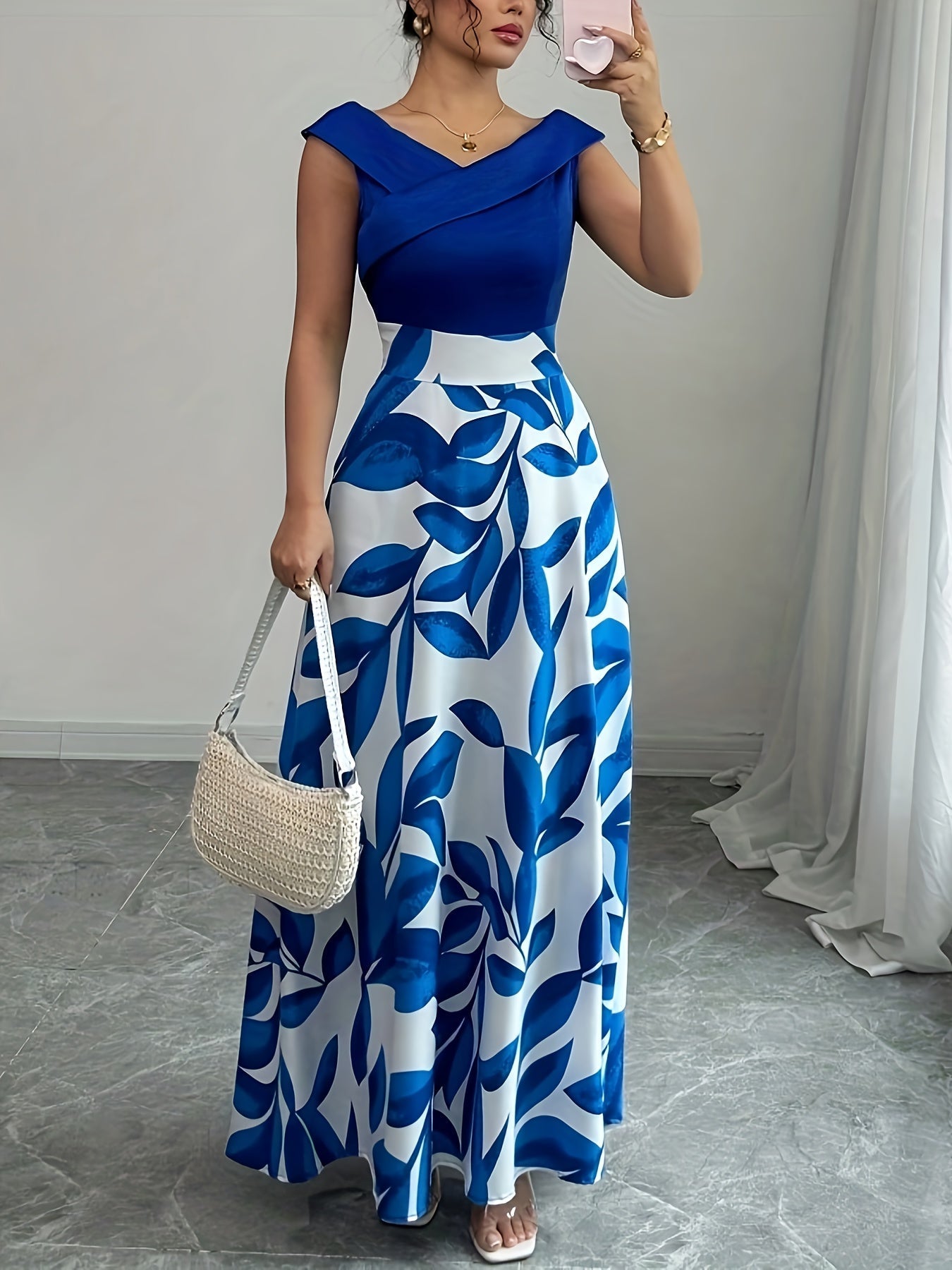 Ninette | V-Neck A-Line Maxi Dress
