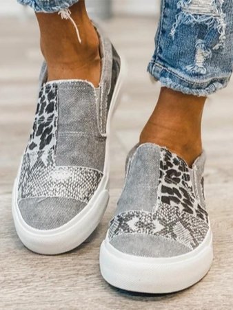 Corenza | Canvas Slip-On Sneakers