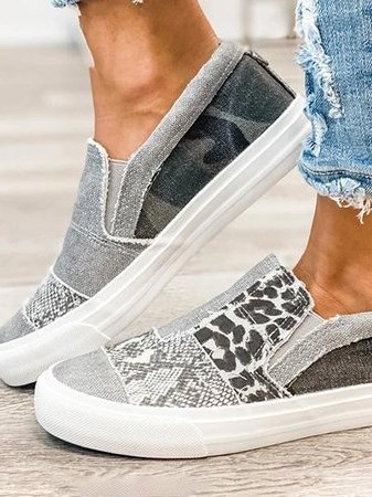 Corenza | Canvas Slip-On Sneakers