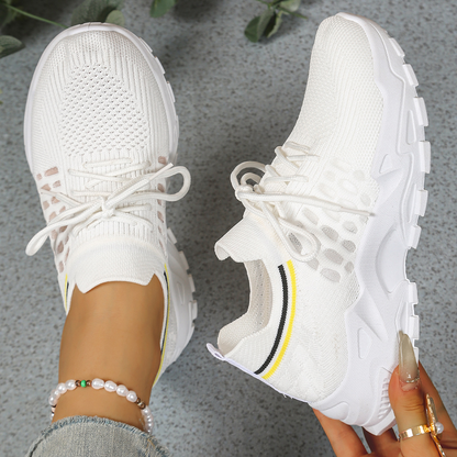 Maëlys | Cushioned Roomy-Toe Everyday Sneakers