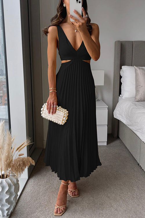 Pleated maxi dress showing the skirt at full length