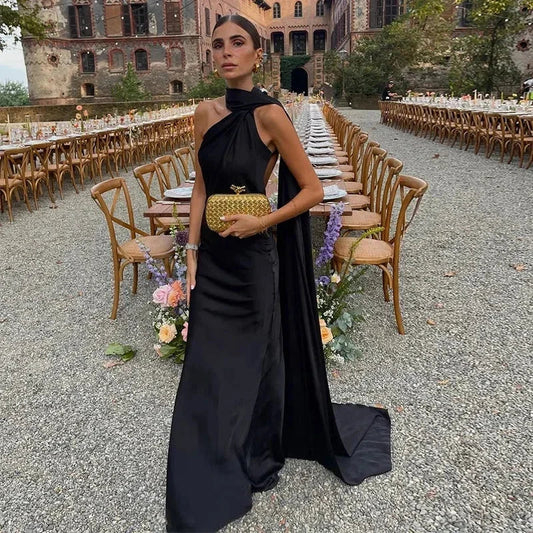 Wendelmoed | One-Shoulder Draped Maxi Dress