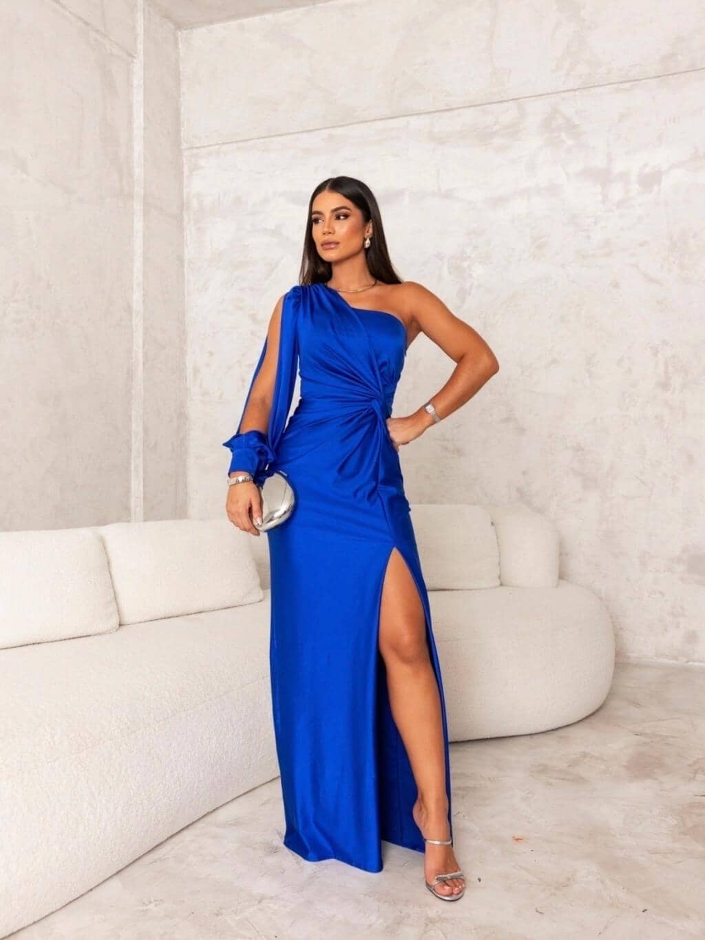 Victoria | Elegant Dress with Split